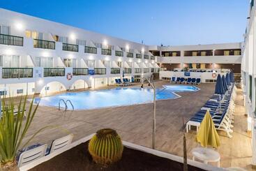 Dunas Club   Hotel & Apartamentos