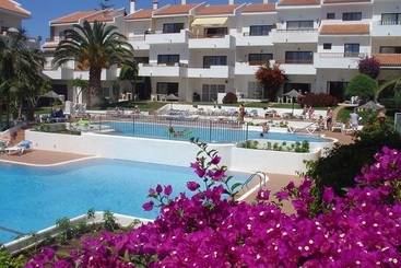 Apartamentos Hg Cristian Sur
