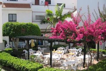 Apartamentos Hg Cristian Sur
