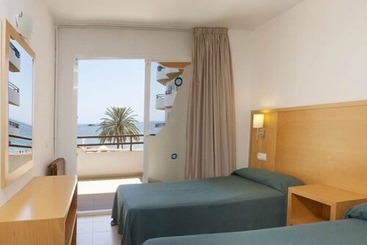 Apartamentos Mar Y Playa