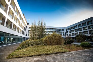 Azoris Royal Garden - Leisure & Conference Hotel