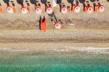 ホテル Albatros Beach
