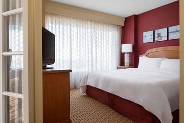 هتل Anaheim Marriott Suites