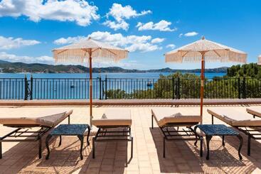 酒店 Cala Fornells