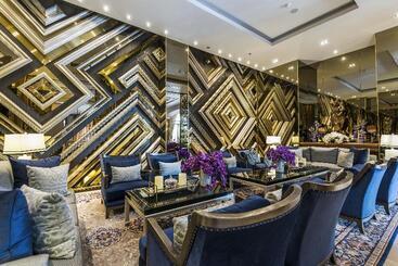 هتل Chatrium Royal Lake Yangon