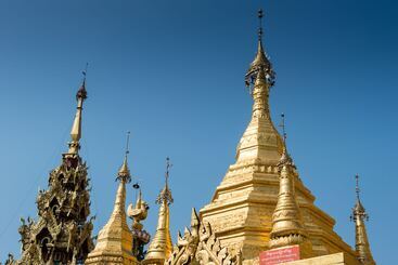 هتل Chatrium Royal Lake Yangon