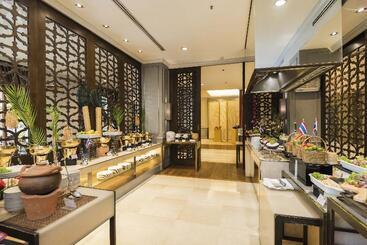 هتل Chatrium Royal Lake Yangon