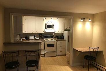 هتل Coastal Inn   Kingfisher
