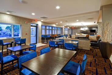Hotell Courtyard Cape Cod Hyannis