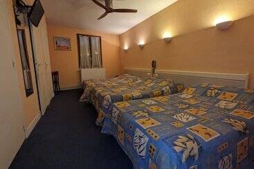 هتل Hôtel Des Voyageurs