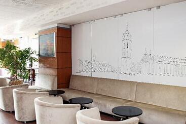هتل Art City Inn