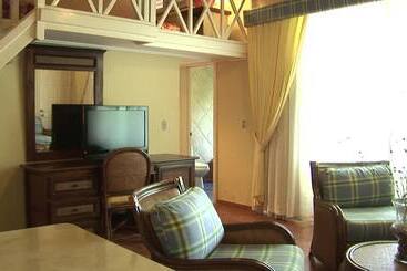 Wyndham Alltra Samana All Inclusive Resort