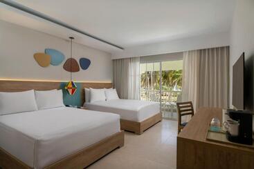 هتل Grand Paradise Samana All Inclusive