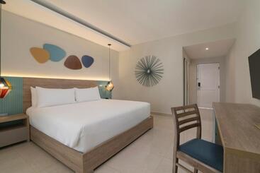 Wyndham Alltra Samana All Inclusive Resort