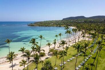 Wyndham Alltra Samana All Inclusive Resort