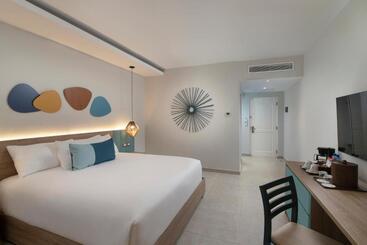Wyndham Alltra Samana All Inclusive Resort
