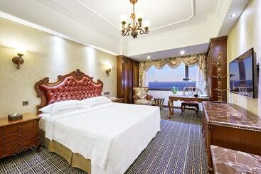 هتل Grand Regency