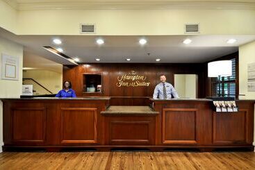 هتل Hampton Inn & Suites Charleston/west Ashley