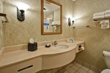 هتل Hampton Inn & Suites Charleston/west Ashley