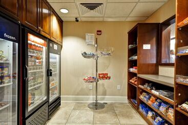 هتل Hampton Inn & Suites Charleston/west Ashley