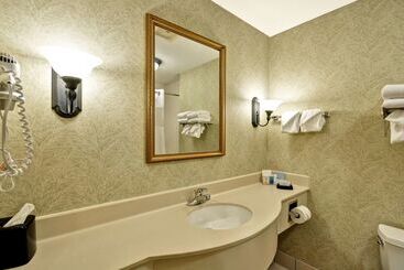 هتل Hampton Inn & Suites Charleston/west Ashley