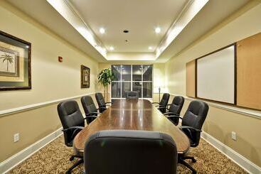 هتل Hampton Inn & Suites Charleston/west Ashley