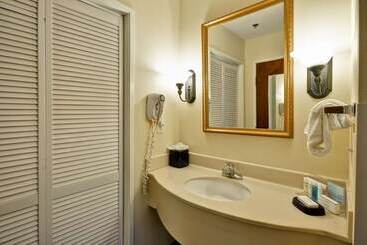 هتل Hampton Inn & Suites Charleston/west Ashley