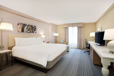 هتل Hilton Garden Inn Saratoga Springs