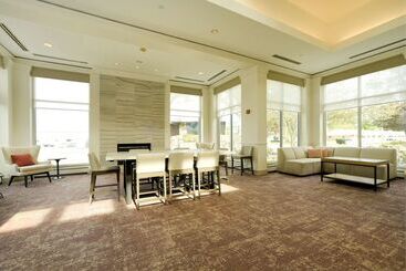 هتل Hilton Garden Inn Saratoga Springs