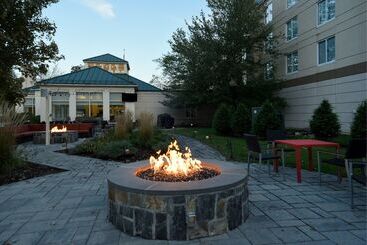هتل Hilton Garden Inn Saratoga Springs