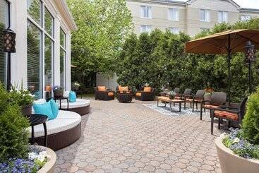 هتل Hilton Garden Inn Saratoga Springs