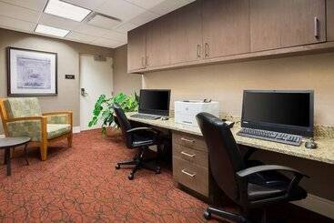هتل Hilton Garden Inn Saratoga Springs