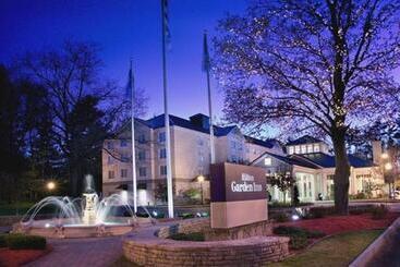 هتل Hilton Garden Inn Saratoga Springs