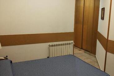 هتل Hostal Maria Ronda
