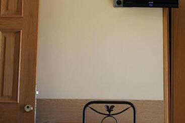 هتل Hostal Maria Ronda