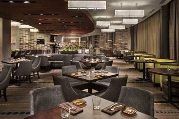 هتل Hyatt Regency Pittsburgh International Airport