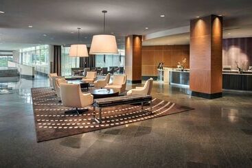 هتل Hyatt Regency Pittsburgh International Airport