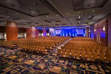 هتل Hyatt Regency Pittsburgh International Airport
