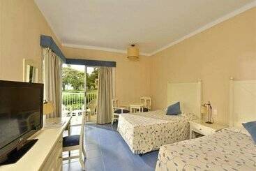 هتل Iberostar Tainos