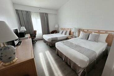 هتل La Caravelle
