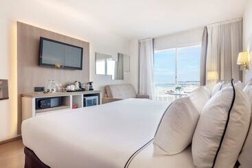 هتل Melia Sitges