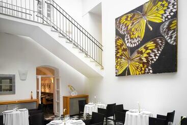 هتل Park Plaza Budapest