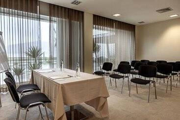 Отель Porta do Sol Conference & Spa