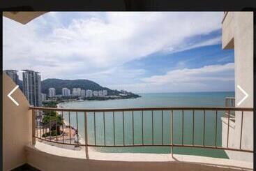 هتل Rainbow Paradise Beach Resort