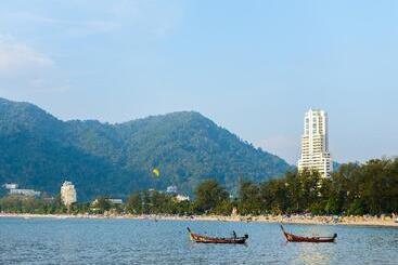 Seaview Patong Hotel   Sha Plus