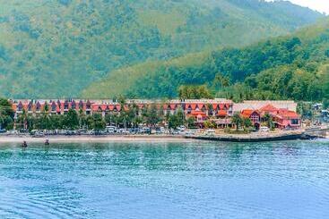 Seaview Patong Hotel   Sha Plus