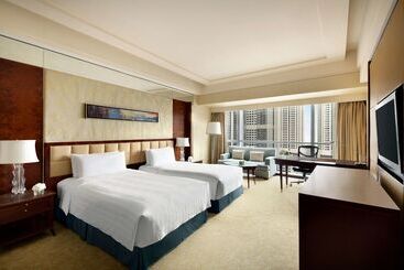 هتل Shangri La Qingdao   May Fourth Square