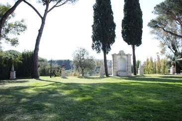 هتل Th Roma  Carpegna Palace