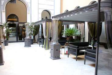 هتل Th Roma  Carpegna Palace