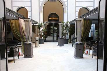 هتل Th Roma  Carpegna Palace